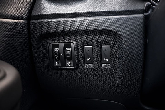 Renault Captur 21 of 21