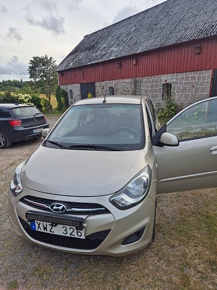 Hyundai i10 3 of 9