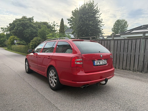 Skoda Octavia 3 of 11