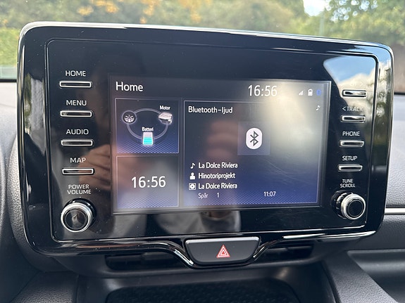 Toyota Yaris 11 of 16