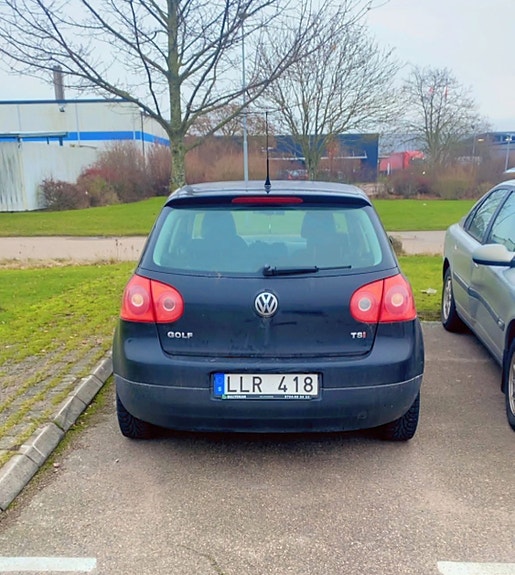 Volkswagen Golf V 3 of 6