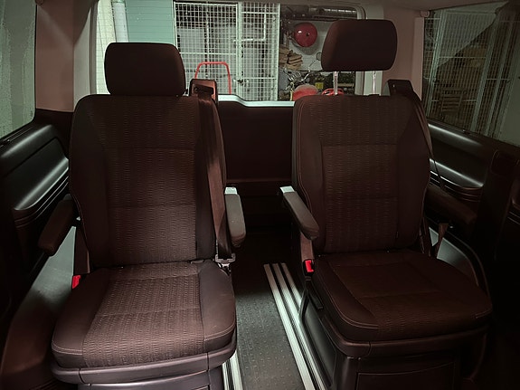 Volkswagen Multivan 11 of 18
