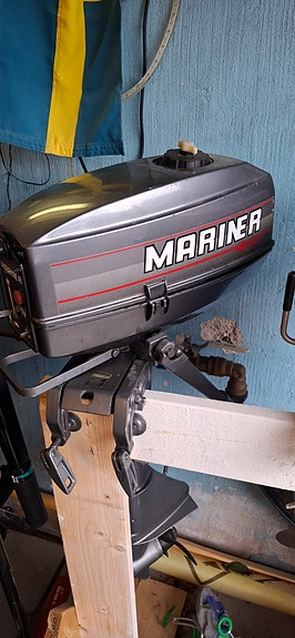 Båt med motor. 4 of 7