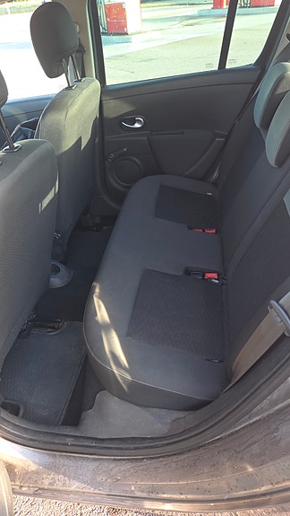 Renault Clio 8 of 9