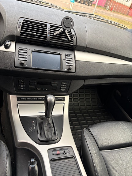 BMW X5 11 of 19