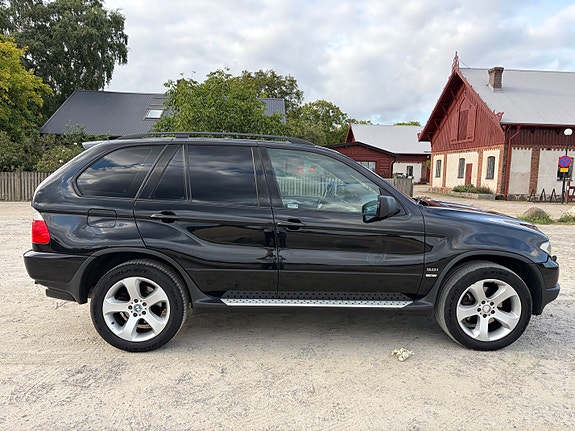 BMW X5 3 of 19