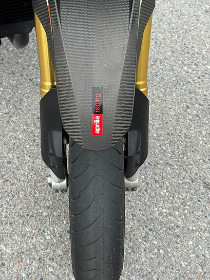 Aprilia DORSODURO 750 FACTORY A2 4 of 5