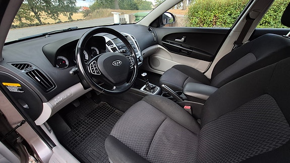 Kia Ceed 11 of 23