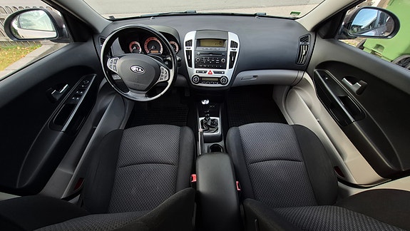 Kia Ceed 7 of 23