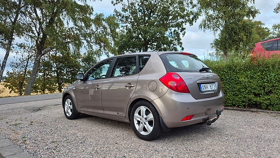 Kia Ceed 5 of 23