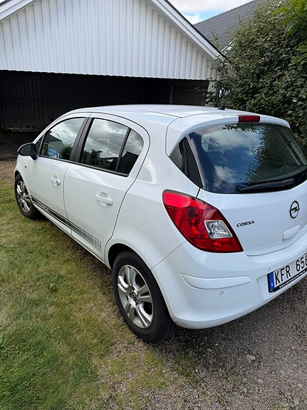 Opel Corsa 4 of 8