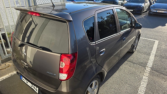 Mitsubishi Colt 3 of 4