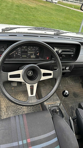 Volkswagen Caddy 9 of 9