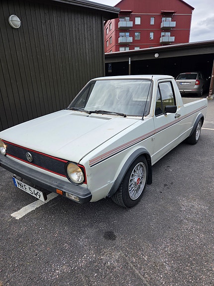 Volkswagen Caddy 2 of 9