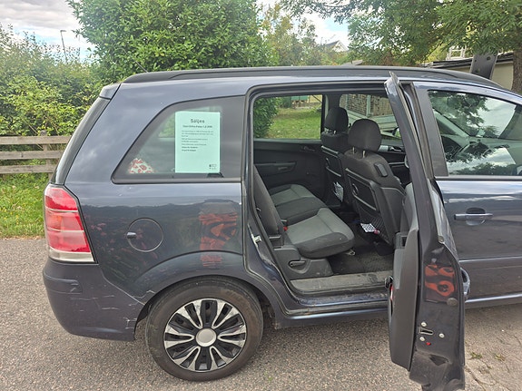 Opel Zafira 6 of 11