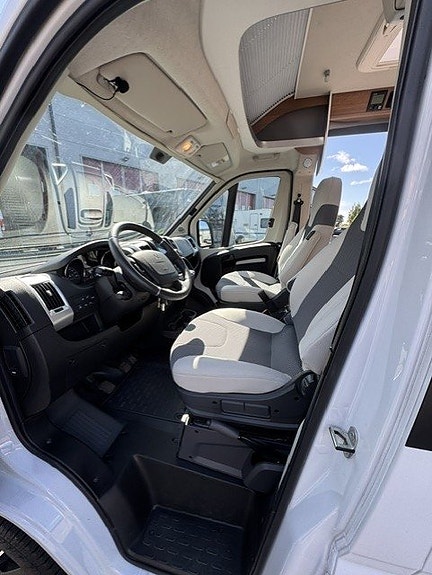 VANTourer 599 lång Dieselvärmare 165HK med kamkedja 8 of 22
