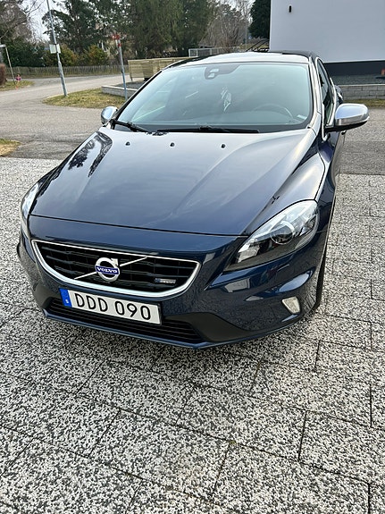 Volvo V40 4 of 12