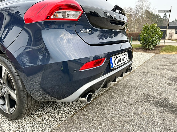 Volvo V40 10 of 12