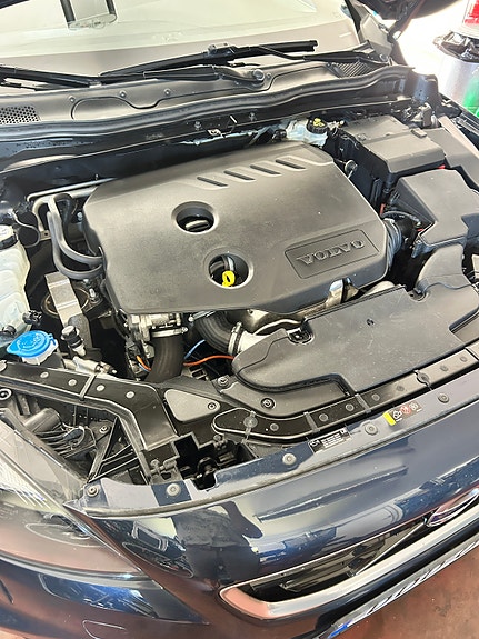 Volvo V40 9 of 12