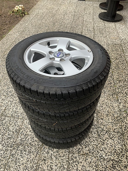 Volvo V40 12 of 12