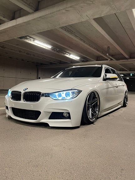 BMW 318d 12 of 13