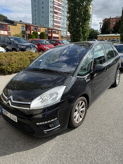 Citroen C4 Picasso 6 of 10
