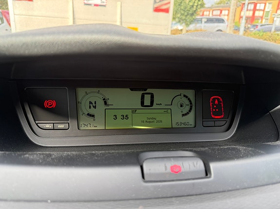 Citroen C4 Picasso 9 of 10
