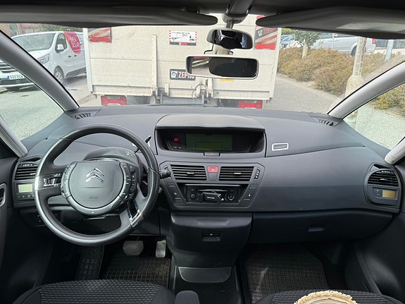 Citroen C4 Picasso 7 of 10