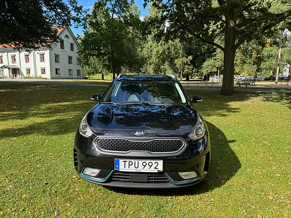 Kia Niro 2 of 9