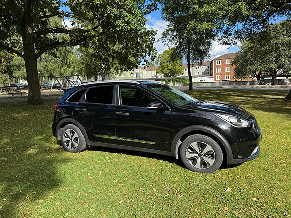 Kia Niro 3 of 9