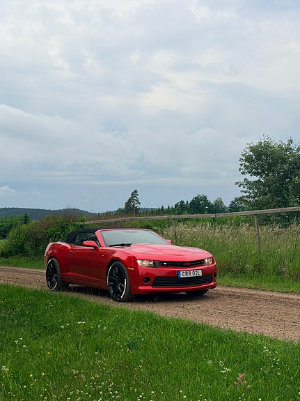 Chevrolet Camaro 2 of 7