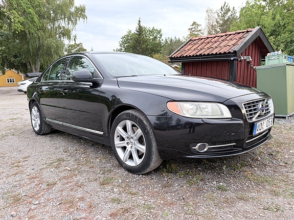 Volvo S80 7 of 14