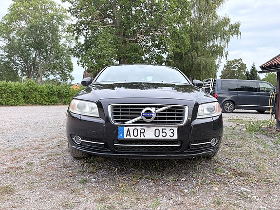 Volvo S80 2 of 14