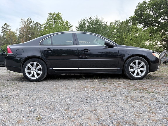 Volvo S80 3 of 14