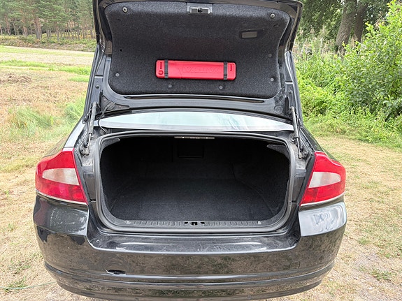 Volvo S80 8 of 14