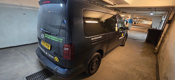 Volkswagen Caddy Maxi 3 of 3
