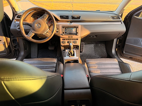 Volkswagen Passat 5 of 7
