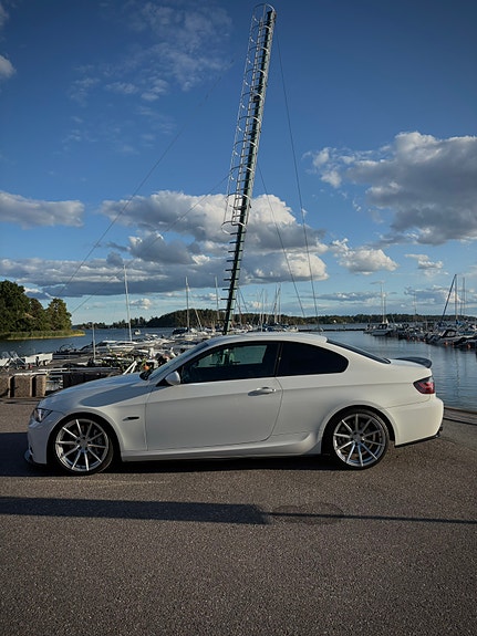 BMW 335d 8 of 14