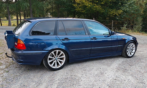 BMW 320d 3 of 9