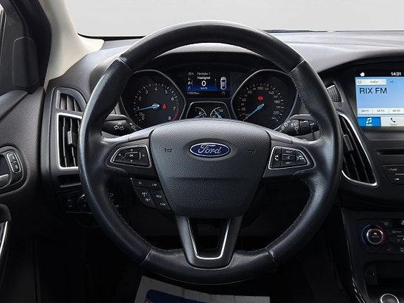 Ford Focus 11 of 30