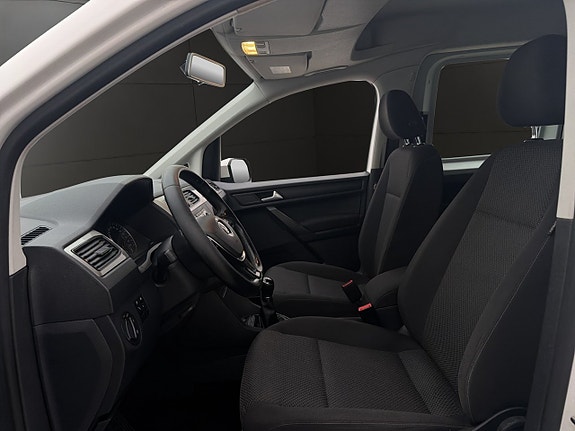 Volkswagen Caddy 23 of 29