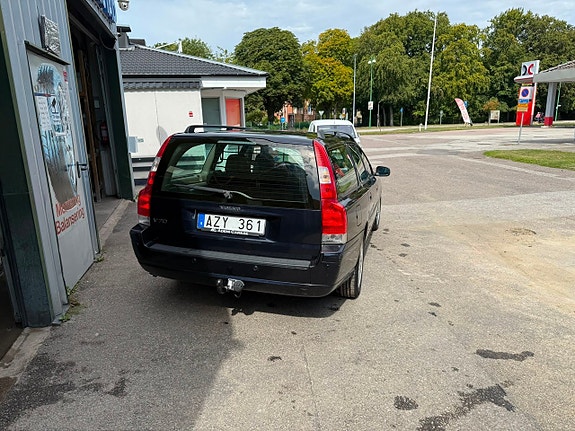 Volvo V70 4 of 8
