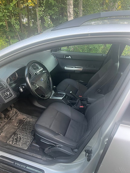 Volvo V50 8 of 15