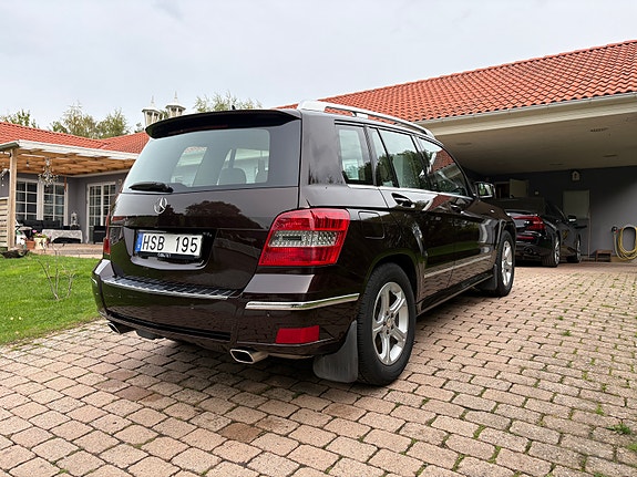 Mercedes-Benz GLK220 4 of 11