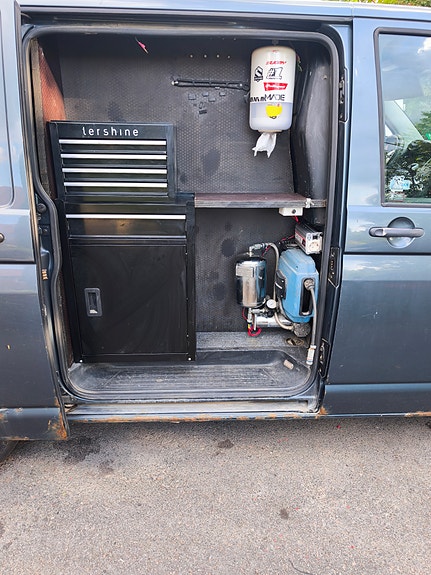 Volkswagen Transporter 7 of 9