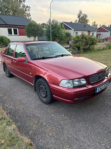 Volvo S70 2 of 8
