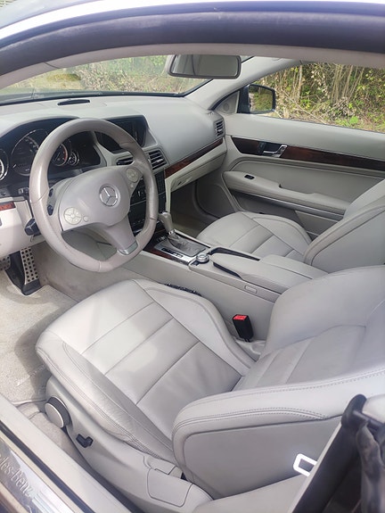 Mercedes-Benz E350 3 of 3