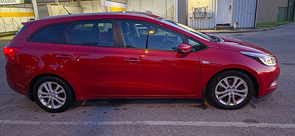 Kia Ceed 4 of 9