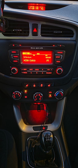 Kia Ceed 8 of 9