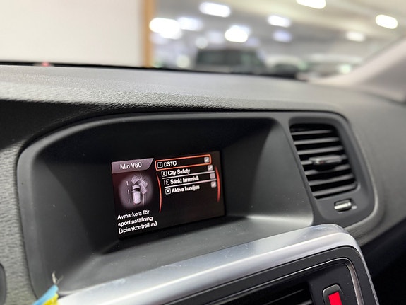Volvo V60 13 of 15